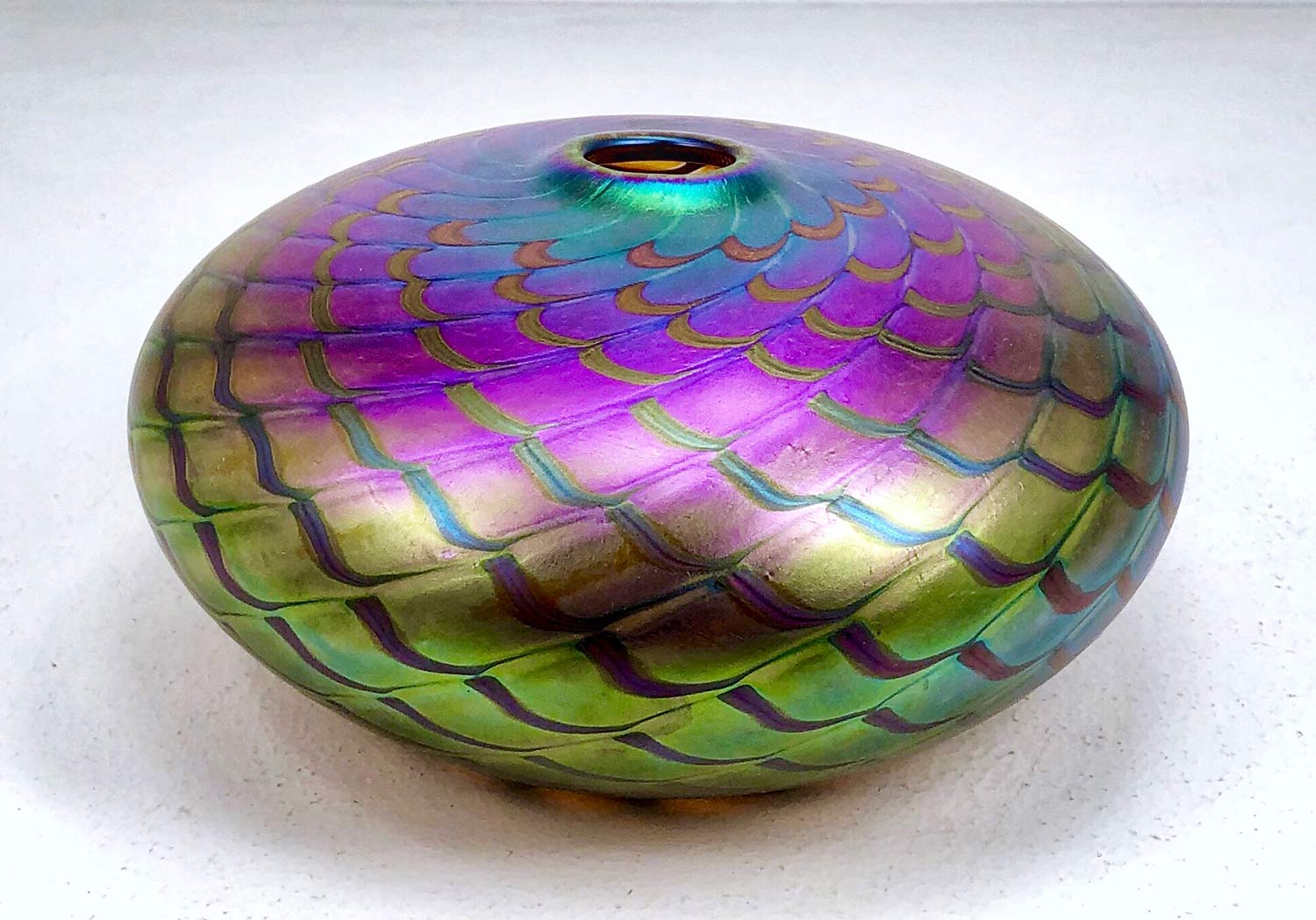 Magic Sands Glass Studio, Peter Vizzusi, Spinning Optic vase